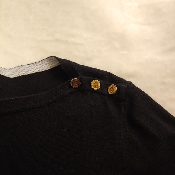Tommy Hilfiger black bateau sweater w gold buttons - Picture 7 of 7